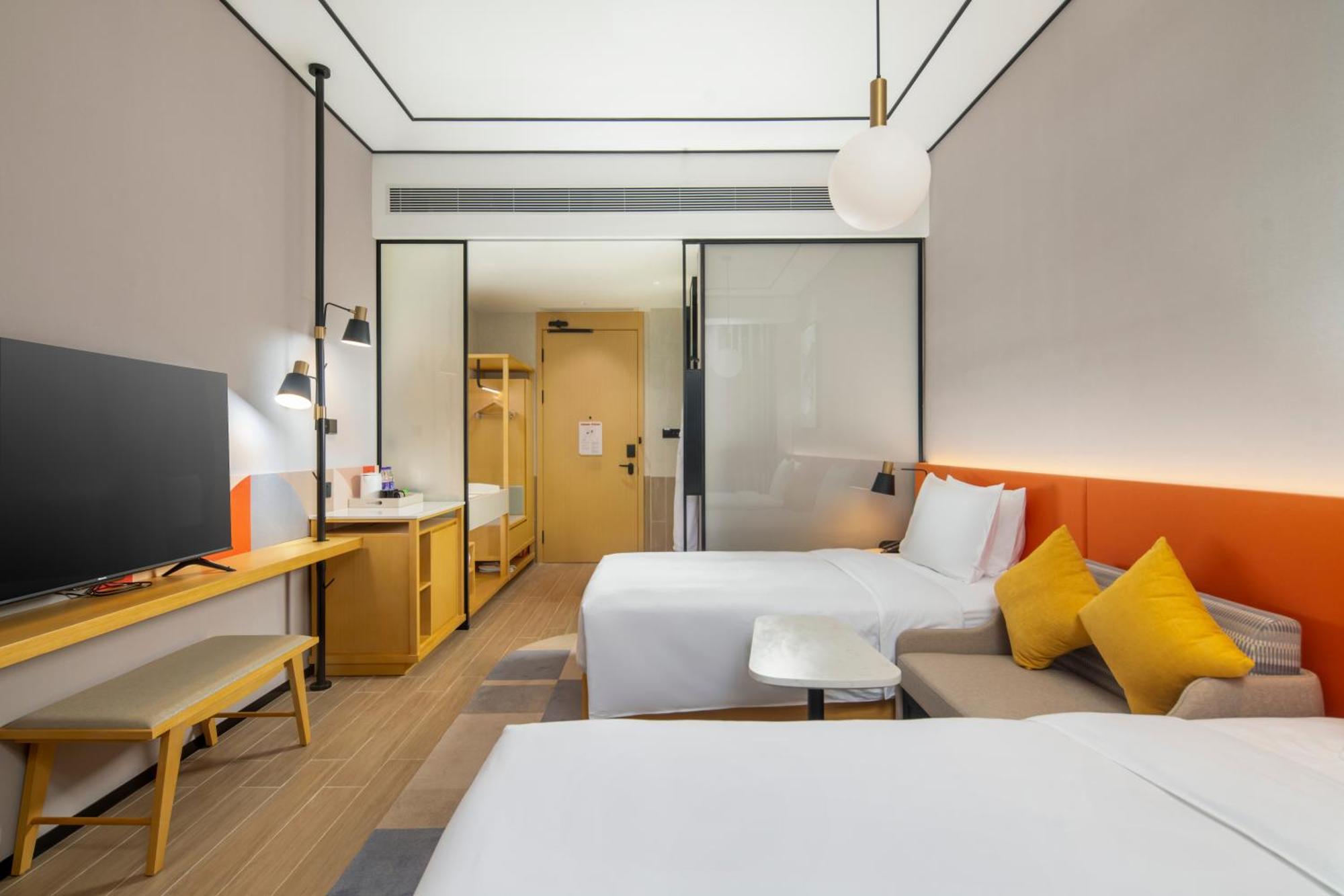 Hilton Garden Inn Shenzhen Airport,Enjoy 24-Hour One Way Free Delivery From Hotel To Shenzhen Baoan Airport On The Hour Extérieur photo