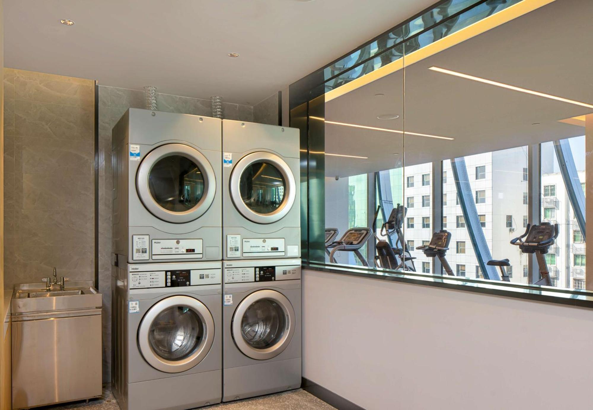 Hilton Garden Inn Shenzhen Airport,Enjoy 24-Hour One Way Free Delivery From Hotel To Shenzhen Baoan Airport On The Hour Extérieur photo