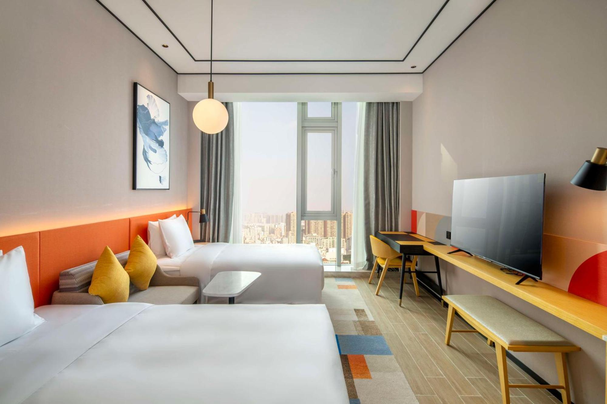 Hilton Garden Inn Shenzhen Airport,Enjoy 24-Hour One Way Free Delivery From Hotel To Shenzhen Baoan Airport On The Hour Extérieur photo