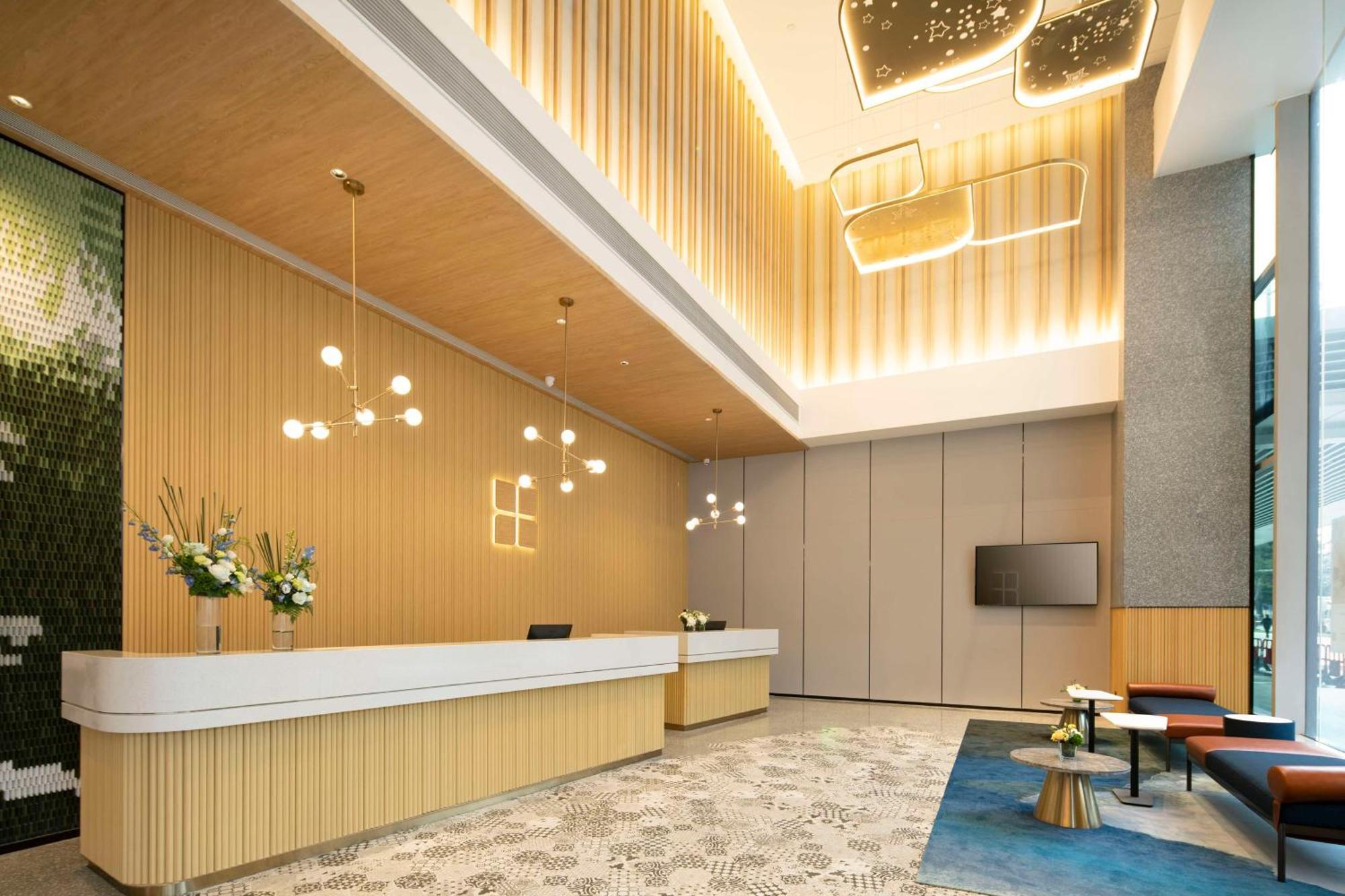 Hilton Garden Inn Shenzhen Airport,Enjoy 24-Hour One Way Free Delivery From Hotel To Shenzhen Baoan Airport On The Hour Extérieur photo