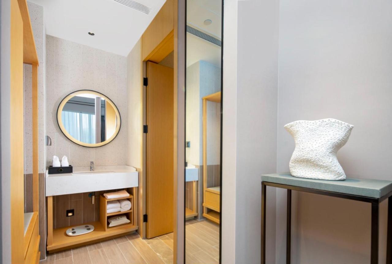 Hilton Garden Inn Shenzhen Airport,Enjoy 24-Hour One Way Free Delivery From Hotel To Shenzhen Baoan Airport On The Hour Extérieur photo